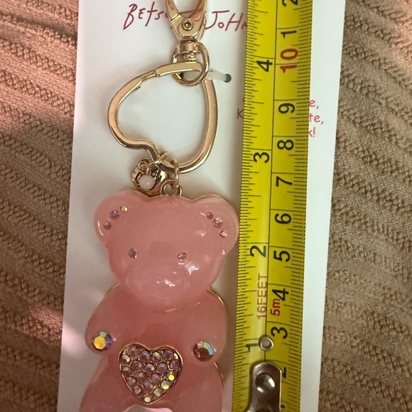 BETSEY JOHNSON NIP LARGE PINK GUMMIE BEAR KEYCHAIN/PURSE CHARM - Picture 12 of 12